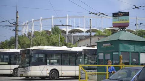 Transportul public din București se va scumpi. Cât vor costa biletele la metrou și la autobuz?