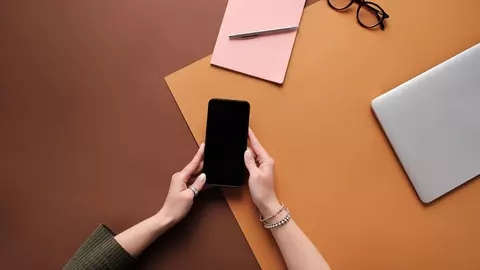5 pași care te aduc mai aproape de primul job în IT