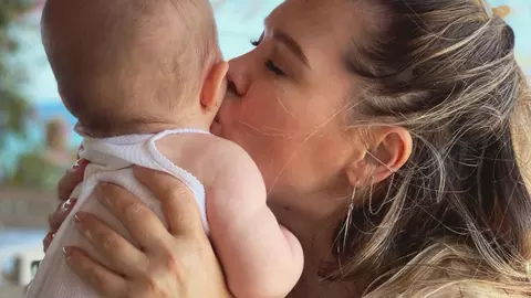 Gina Pistol, imagine dulce cu Josephine Ana. Este absolut adorabilă
