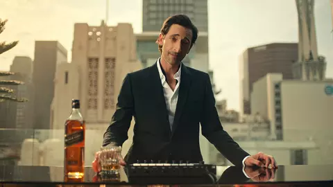 Actorul Adrien Brody este noul ambasador Johnnie Walker