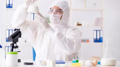 Cele mai toxice alimente: studiile au demonstrat că pot declanșa diferite cancere