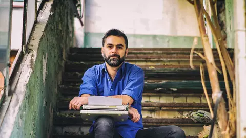 Marius Chivu: "Ca să scrii nu ai nevoie de inspirație (inspirația e un mit), ci de.."