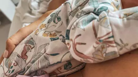Gabriela Prisăcariu și băiețelul ei de „10”, pregătiți să meargă acasă: „Mergem acăsică”