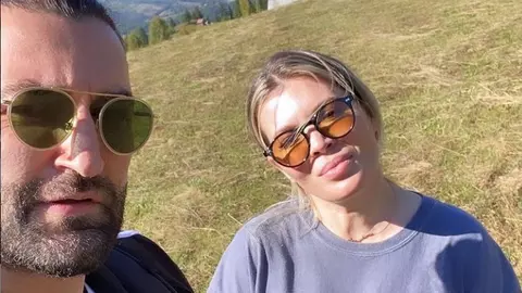 Cum le-au dat Gina Pistol și Smiley vestea părinților lor că vor deveni bunici: „Nu puteam să-i zic că...”
