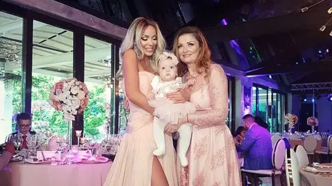 Madi Dragoș, mama celebrei Bianca Drăgușanu, a lăsat Hunedoara pentru Capitală. Cum își câștigă leafa lunară?