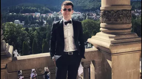 Fiul lui Florin Călinescu, viață simplă și decentă! Cum își câștigă existența Petru Călinescu?