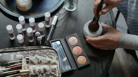 Produse de make-up care îți fac viața mai ușoară