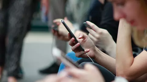 De ce să îţi încarci online cartela de telefon