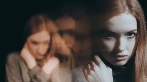 De la mâna extraterestră la sindromul Alice în Țara Minunilor. Bolile mentale de care nu ai auzit niciodată