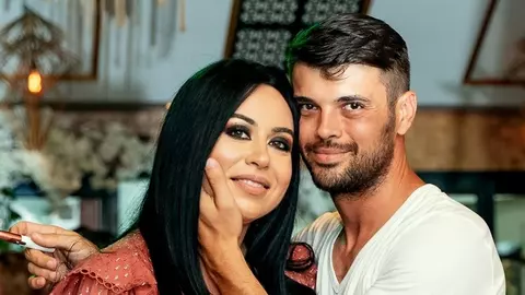 Oana Roman: "La 30 de ani am clacat și m-am prăbușit..."
