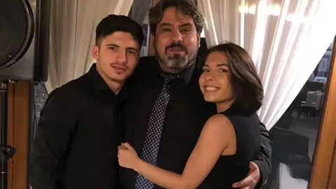 Fata lui Costel Busuioc, zidarul devenit tenor, e cântăreața la 22 de ani. Cum a apărut la Pro TV
