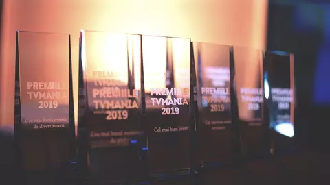Votul tău la Premiile TVmania 2021 îți poate aduce un premiu! Alege-ți favoriții din TV și intră în concurs