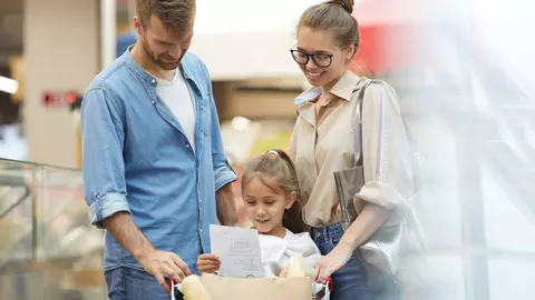 Cum îți educi financiar copilul, de la cele mai mici vârste