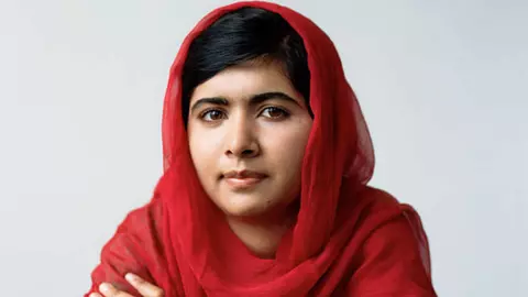 Malala, fetița împușcată în cap de talibani, a făcut un anunț emoționant