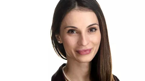 Alexandra Irod-Olteanu: „Părintele nu trebuie să fie perfect în relația cu copilul său, ci prezent”