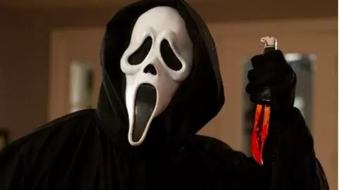 “Scream”, continuarea celei mai de succes francize horror, revine pe marile ecrane