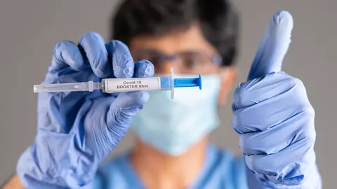 De mâine certificatul de vaccinare e valabil doar cu booster (doza 3)