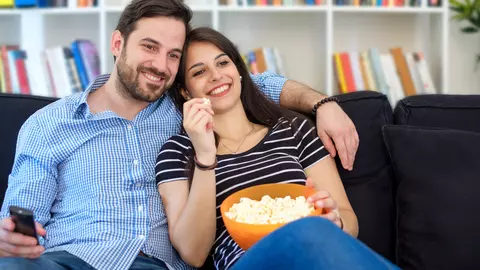 Netflix te invită la întâlnire de Ziua Îndrăgostiților