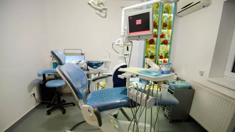 5 Avantaje ale implanturilor dentare pe care le-am descoperit din proprie experiență