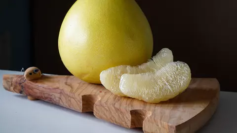 Pomelo din China, retras din 172 de magazine, din cauza unei cantități mari de pesticide