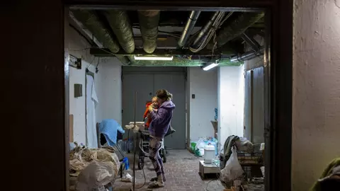 Copiii din cel mai important spital pentru copii din Kiev, mutați la subsol
