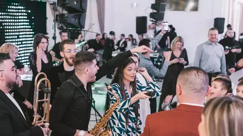 Theo Rose, dezvăluiri despre sumele pe care le câștigă din muzică și din Instagram: „Am bani strânși și…”