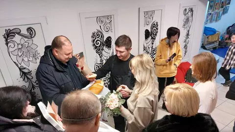 Un cuplu de ucraineni s-a căsătorit într-un adăpost anti-bombă din regiunea Odesa. Primele imagini de la eveniment