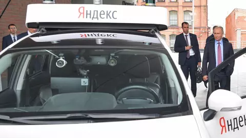 Vladimir Putin, de la ofițer K.G.B la taximetrist: „A trebuit să câștig bani în plus”