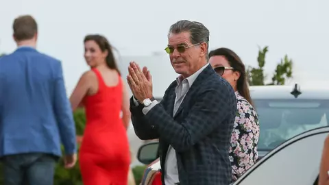 Pierce Brosnan, o nouă imagine alături de familia sa cu ocazia sărbătoririi zilei de naștere a fiului său