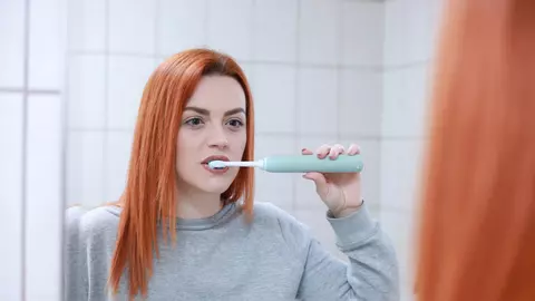 2 obiceiuri infailibile pentru o bună sănătate orală