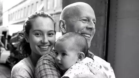 Ce face soția lui Bruce Willis pentru a-l ajuta să se simtă bine în ciuda demenței sale?