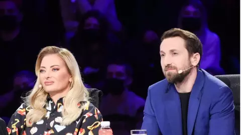 Mesajul lui Dani Oțil după ce soția lui l-a luat la roast: „Ziceau unii că e doar frumoasă”