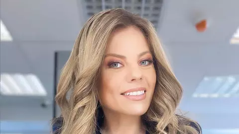 Roxana Hulpe, mândră de bunicul ei în vârstă de 100 de ani