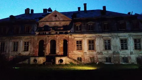 Căutătorii de comori susțin că au găsit 4 tone din aurul naziștilor îngropat sub un bordel SS