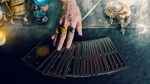 Horoscop vineri 13 mai, astăzi pierdem ceva sau pe cineva