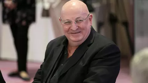 Cum arată casa de la țară a lui Bebe Cotimanis. Nu locuiește singur, ci cu iubita: „Se spune că aici sunt cei mai gospodari oameni”