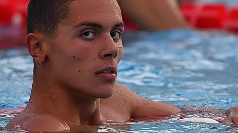 Câți bani va primi David Popovici de la statul român. Tânărul de 17 ani a devenit dublu campion mondial la înot