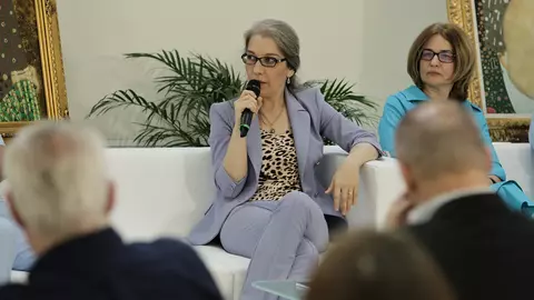 Eveniment Avantaje: “Endometrioza este un punct dureros. Alege responsabil pentru viitorul tău!”