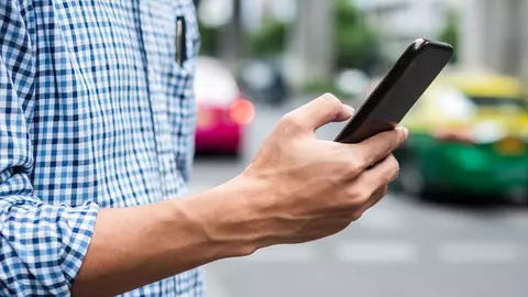 Atenție la hărțuitorii de pe Tik Tok! Platforma atrage mulți dezechilibrați psihic
