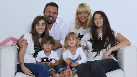 Cum arată băiețelul adoptat de Horia Brenciu și soția Alice. Toma a împlinit 8 ani: „A patra minune din viața mea”