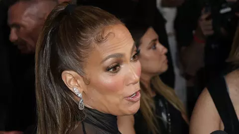 Jennifer Lopez, apariție senzațională la premiera documentarului „Halftime”