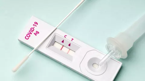 Ce înseamnă linia neclară pe un test COVID-19?