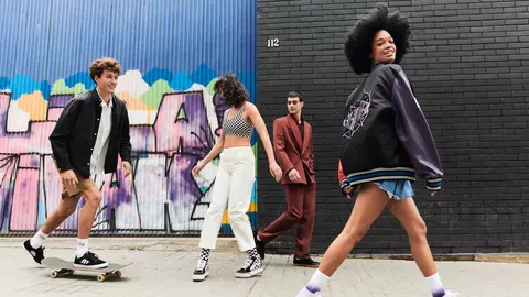 Influențele streetwear definesc tendințele acestei veri