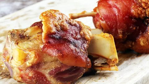 Care carne este mai sănătoasă? Consumul acestor produse crește drastic riscul de afecțiuni mortale