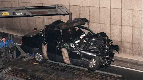 Unicul supraviețuitor al accidentului care a ucis-o pe Prințesa Diana, fotografiat pentru prima dată în cinci ani: e plin de cicatrici