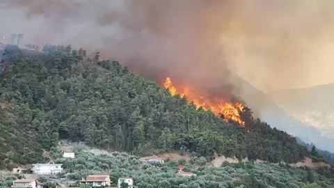 Incendiu în Thassos. Ce au anunțat autoritățile despre românii aflați acolo, în vacanță