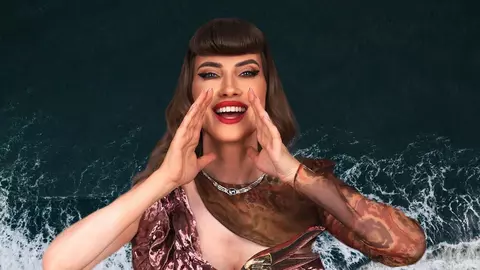 Aparițiile extravagante ale Iuliei Albu la „Splash! Vedete la apă”. Toate rochiile le-a avut stilizate