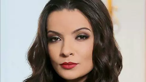 Anca Dinicu, apariție spectaculoasă la premiera filmului „Teambuilding”: „Ariana Grande e minciună”