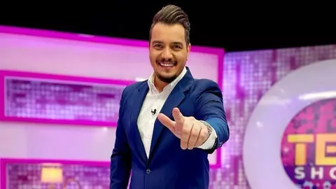 Ce-a pățit Bursucu pe holurile de la Kanal D. Surpriza pregătită de fiica lui: „E de neoprit”