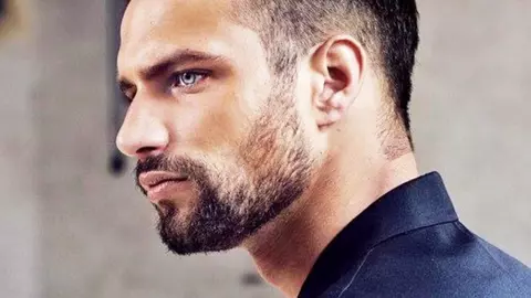 Cine este Jesus Castro, noul sex-simbol al Spaniei? Actorul joacă în cel mai urmărit serial de pe Neflix, „Jurnalul unui gigolo”